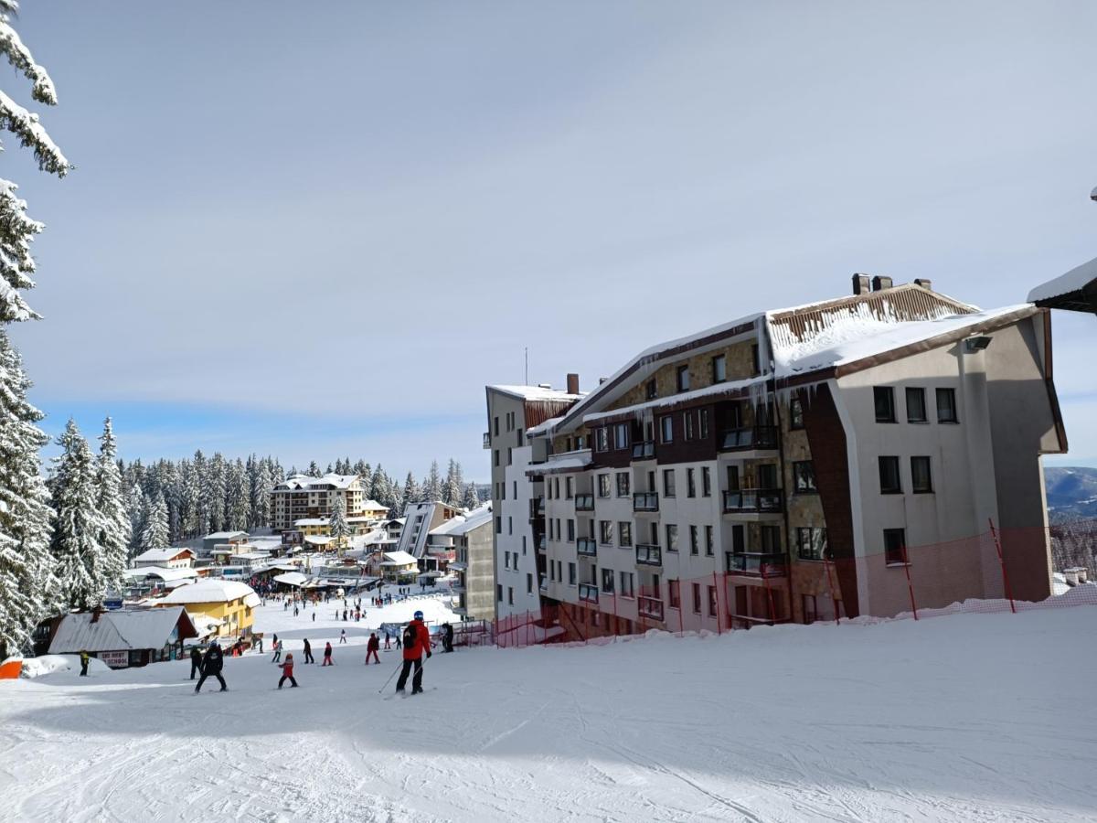 Viva 6 Apartment In Hotel Stenata Pamporovo Exterior foto